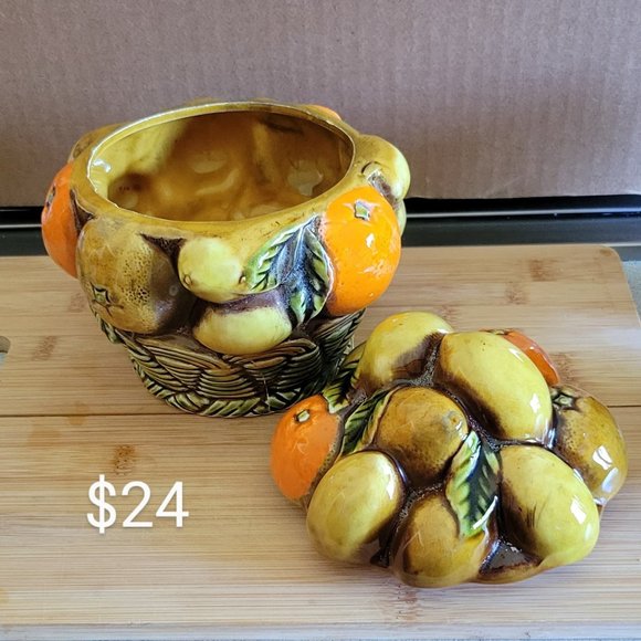 Inarco fruit basket with lid, platter, and four cups - Picture 3 of 8